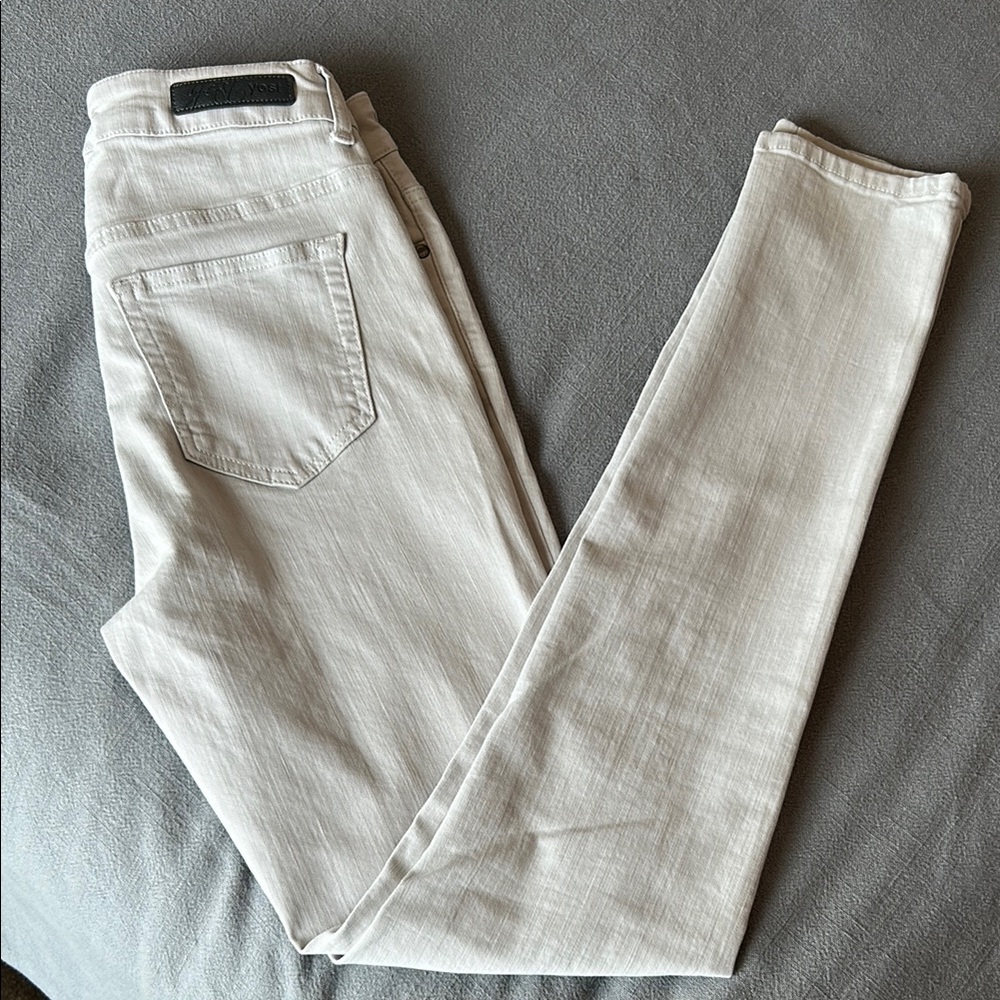 NWOT Women's Classic Light Gray Jeans